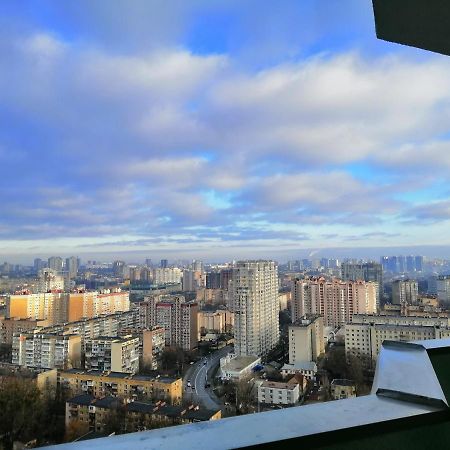 Видовая 25Й Этаж. Новый Дом. Шалимова, Isida. Шулявская, Гарматная, Индустриальный Мост. Космополитан. Большевик. Жд Вокзал. Kiev Extérieur photo