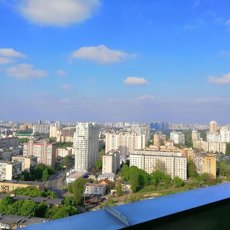 Видовая 25Й Этаж. Новый Дом. Шалимова, Isida. Шулявская, Гарматная, Индустриальный Мост. Космополитан. Большевик. Жд Вокзал. Kiev Extérieur photo